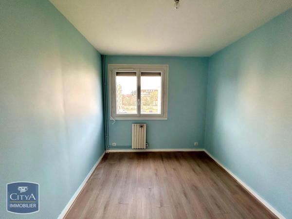Appartement à louer 4 pièces 77.45m²