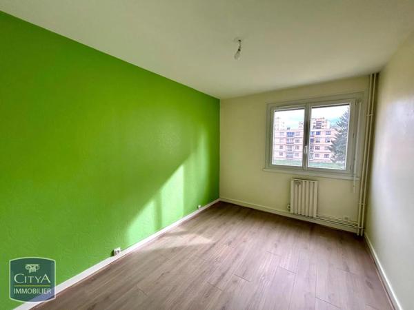 Appartement à louer 4 pièces 77.45m²