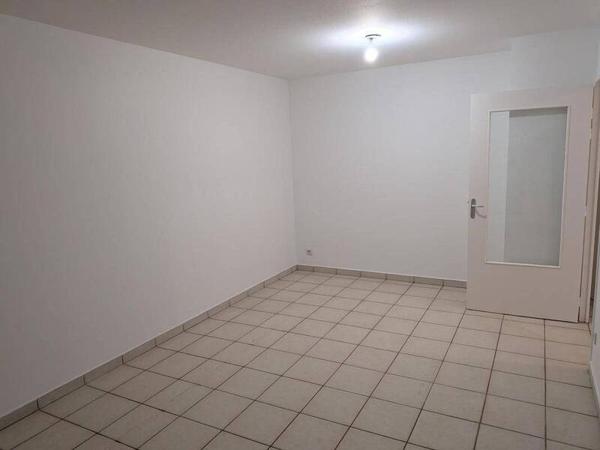 Appartement 2 pièces                                        - 69100 Villeurbanne Réf : 4893