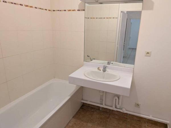 Appartement 2 pièces                                        - 69100 Villeurbanne Réf : 4893