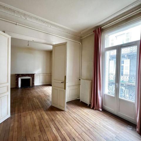Appartement 4 pièces 95m² à vendre Vichy 03200 Hôtel de ville 109000€ - Micro.immo