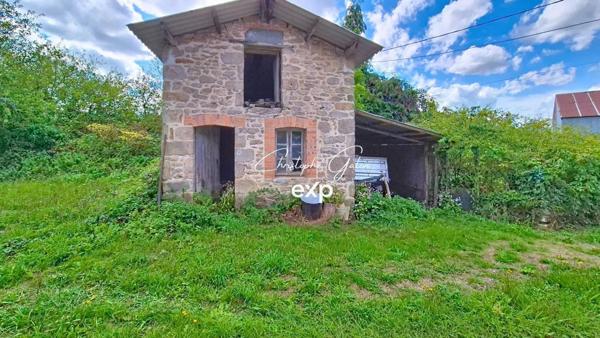 Maison à rénover avec potentiel et dépendances