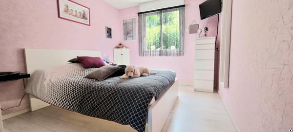 TRES AGREABLE DEMEURE DE PLAIN PIED DE 76 M2 LOVEE DANS UN CADRE BUCOLIQUE