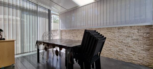 TRES AGREABLE DEMEURE DE PLAIN PIED DE 76 M2 LOVEE DANS UN CADRE BUCOLIQUE