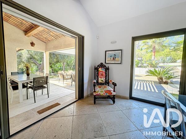 Maison (prestige) à vendre 5 pièces 181 m² Grimaud