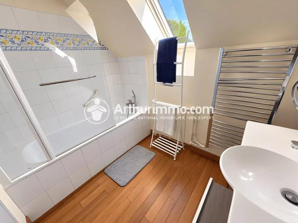 Vente                                                      Maison
                        
                     6 pièces                      120 m2                     à Saint-Pierre-du-Perray