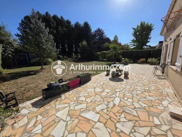 Vente                                                      Maison
                        
                     6 pièces                      120 m2                     à Saint-Pierre-du-Perray