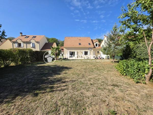Vente                                                      Maison
                        
                     6 pièces                      120 m2                     à Saint-Pierre-du-Perray