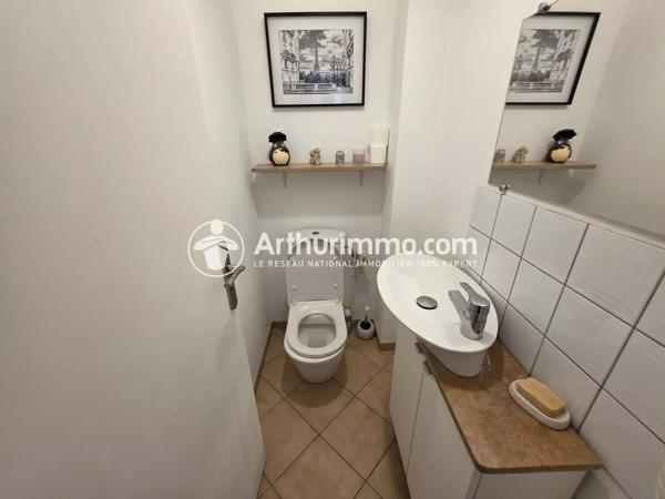 Vente                                                      Maison
                        
                     6 pièces                      120 m2                     à Saint-Pierre-du-Perray