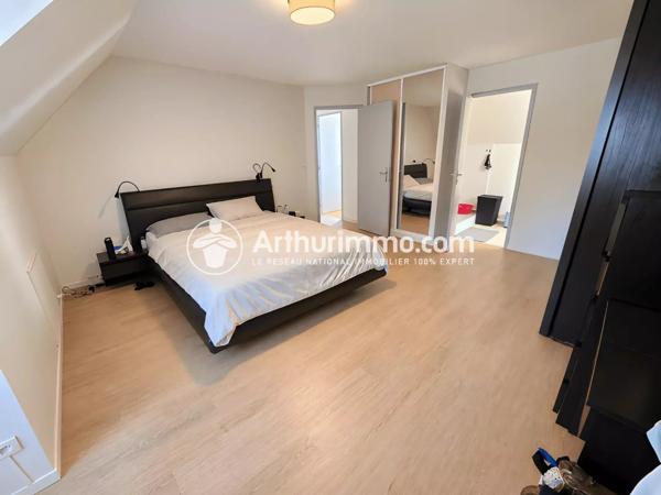 Vente                                                      Maison
                        
                     6 pièces                      120 m2                     à Saint-Pierre-du-Perray