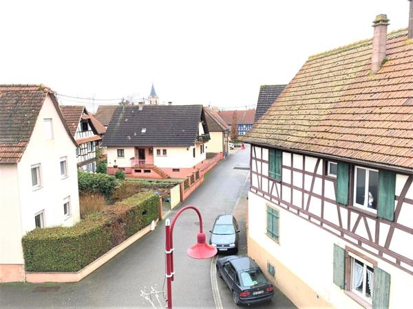 Maison de ville en impasse sans travaux