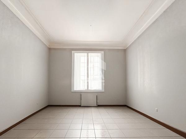 George Clémenceau - Rez de Jardin T3 79m2 + 80m2 de jardin Cinq avenues 13004 Marseille