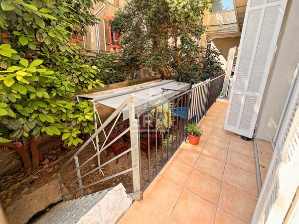 George Clémenceau - Rez de Jardin T3 79m2 + 80m2 de jardin Cinq avenues 13004 Marseille