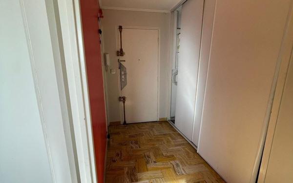 Appartement à vendre    5 pièces • 90,59 m2 Joinville-le-Pont