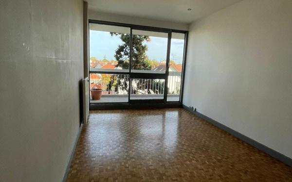 Appartement à vendre    5 pièces • 90,59 m2 Joinville-le-Pont