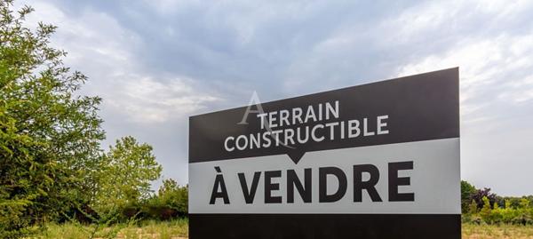 TERRAIN CONSTRUCTIBLE LUMINEUX VIABILISÉ EXPOSE SUD A VINON SUR VERDON