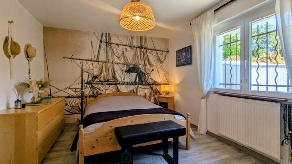 Belle propriété familiale avec piscine chauffée et vue dégagée