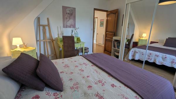 Belle propriété familiale avec piscine chauffée et vue dégagée