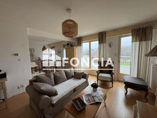 Location Appartement 5 pièces 95.2 m² - 26 ET 32 RUE DES CAPUCINS Saumur 49400