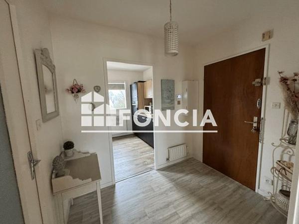 Location Appartement 5 pièces 95.2 m² - 26 ET 32 RUE DES CAPUCINS Saumur 49400