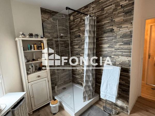 Location Appartement 5 pièces 95.2 m² - 26 ET 32 RUE DES CAPUCINS Saumur 49400