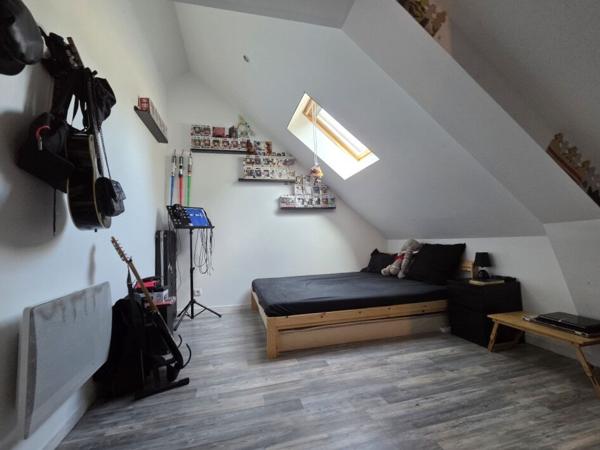 Longère familiale 5 pièce(s) 148 m2