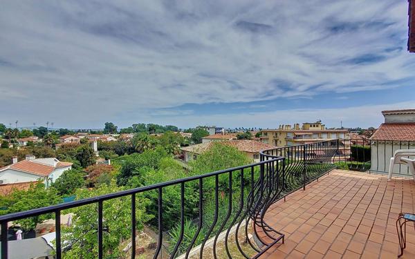 Maison à vendre    5 pièces • 132 m2 Villeneuve-Loubet