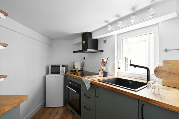 Bureau Local de 44m² en duplex + 11m²Reserve/Cave 11m² - Nantes centre 204 000 € H.A.I.*