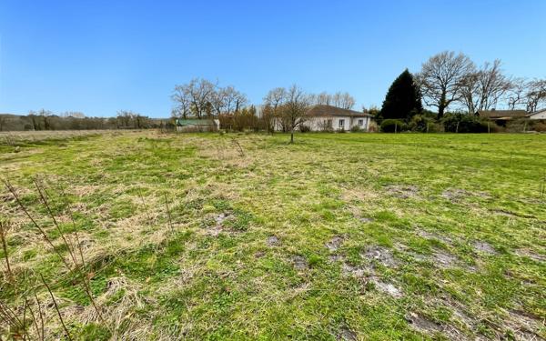 Terrain à vendre    Saint-Cricq-Villeneuve