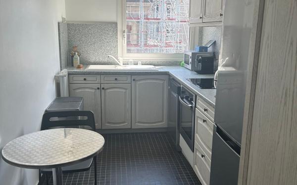 Appartement à louer    3 pièces • 86 m2 Paris 13