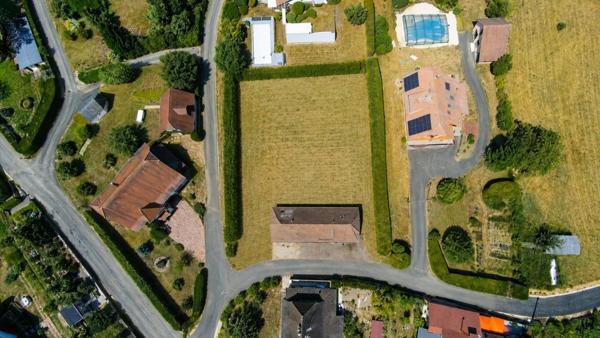 Terrain viabilisé de 841 m² – au calme à Ueberstrass