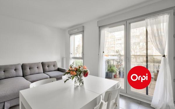 Appartement à vendre    2 pièces • 42,29 m2 Saint-Priest