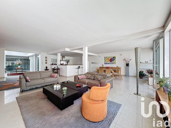 Appartement 7 pièces de 210 m² à Melun (77000)