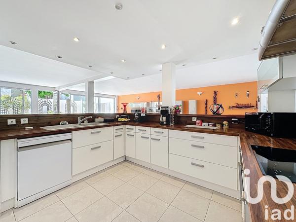 Appartement 7 pièces de 210 m² à Melun (77000)