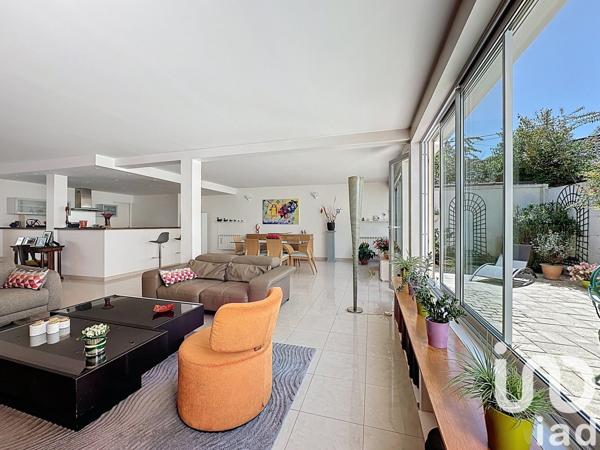 Appartement 7 pièces de 210 m² à Melun (77000)
