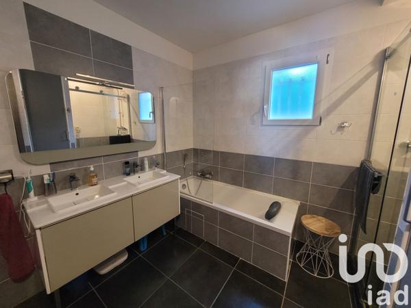 Maison à vendre 4 pièces 125 m² Bezouce