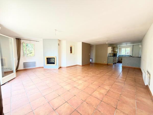 MAISON 110m2, 3 chambres, garage, jardin!