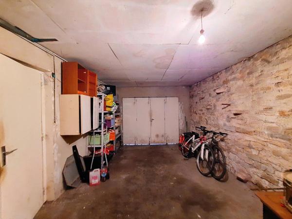 Chevigny-St-Sauveur, belle longère, quartier prisé