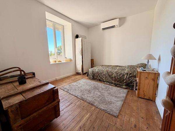 Saint Julien de Concelles - Le charme de l'ancien, le confort du DPE B et un terrain de 809 m² : une maison de caractère pleine de potentiel à seulement 20 min de Nantes !