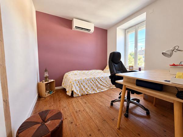 Saint Julien de Concelles - Le charme de l'ancien, le confort du DPE B et un terrain de 809 m² : une maison de caractère pleine de potentiel à seulement 20 min de Nantes !