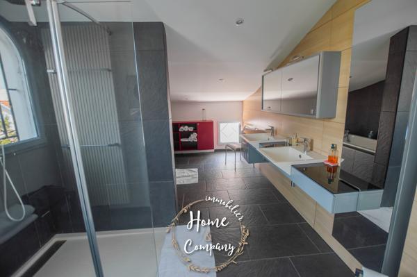 Maison
                                                                                                                                                                                                                                                                                                                        6 pièce(s)                                                                                                                                                                                                          4 chambre(s)                                                                                                                                                                                                          203.63  m²