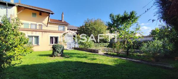 Maison avec dépendance au centre de Pont-de-Veyle