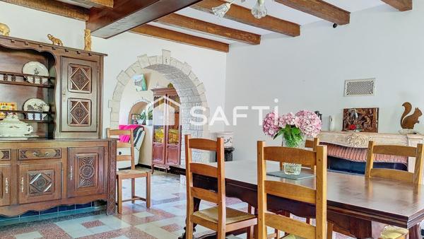 Maison avec dépendance au centre de Pont-de-Veyle