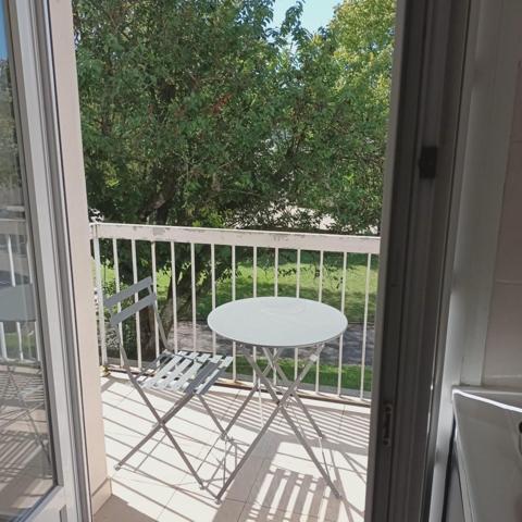 Appartement dans copropriété sécurisée, deux chambres