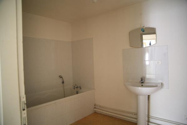 Grand T2 duplex 63m2 entrée individuelle (lot de 10 appart. possible)