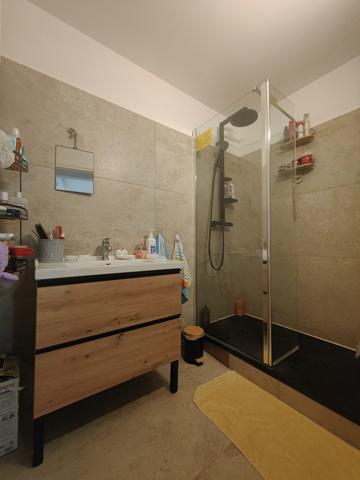 TRES BEL APPARTEMENT F3 DE 65 M² AVEC CAVE ET BALCON ENTIEREMENT REFAIT A NEUF DANS RESIDENCE DE STANDING Beauvais (60000)