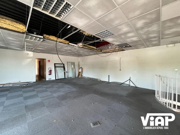 Local commercial Limoges 800 m2 , Limoges