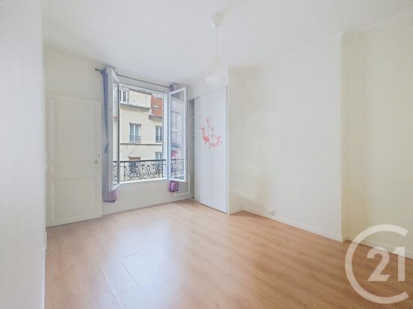 Immeuble à vendre  206,75 m2 ST DENIS - 93