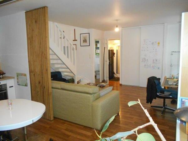 Appartement maison de ville en duplex, de type T3, offrant une surface habitable de 71 m², hyper centre ville