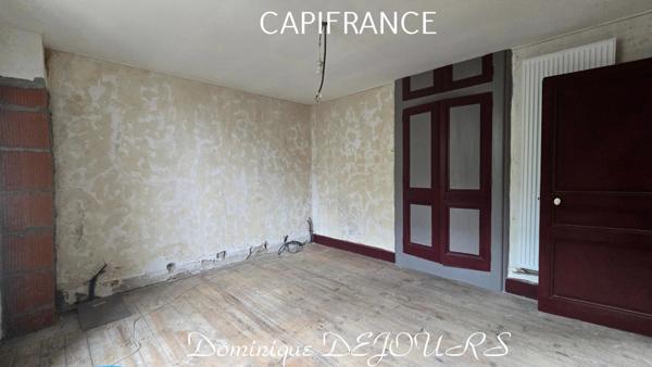 Ardèche, Vallée de l'Eyrieux, à St Sauveur de Montagut au coeur du village Maison à vendre de 105 m² avec terrain attenant 160m²